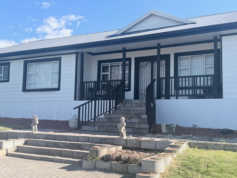 5 Bedroom Property for Sale in Dana Bay Western Cape